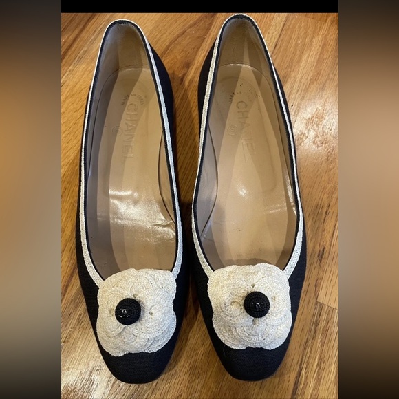CHANEL Shoes - chanel camellia Flats Shoes Size 38